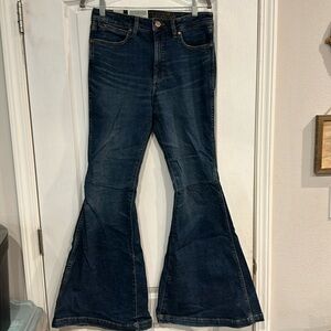 WRANGLER RETRO WOMEN'S MEDIUM WASH HIGH RISE JANA FLARE JEANS